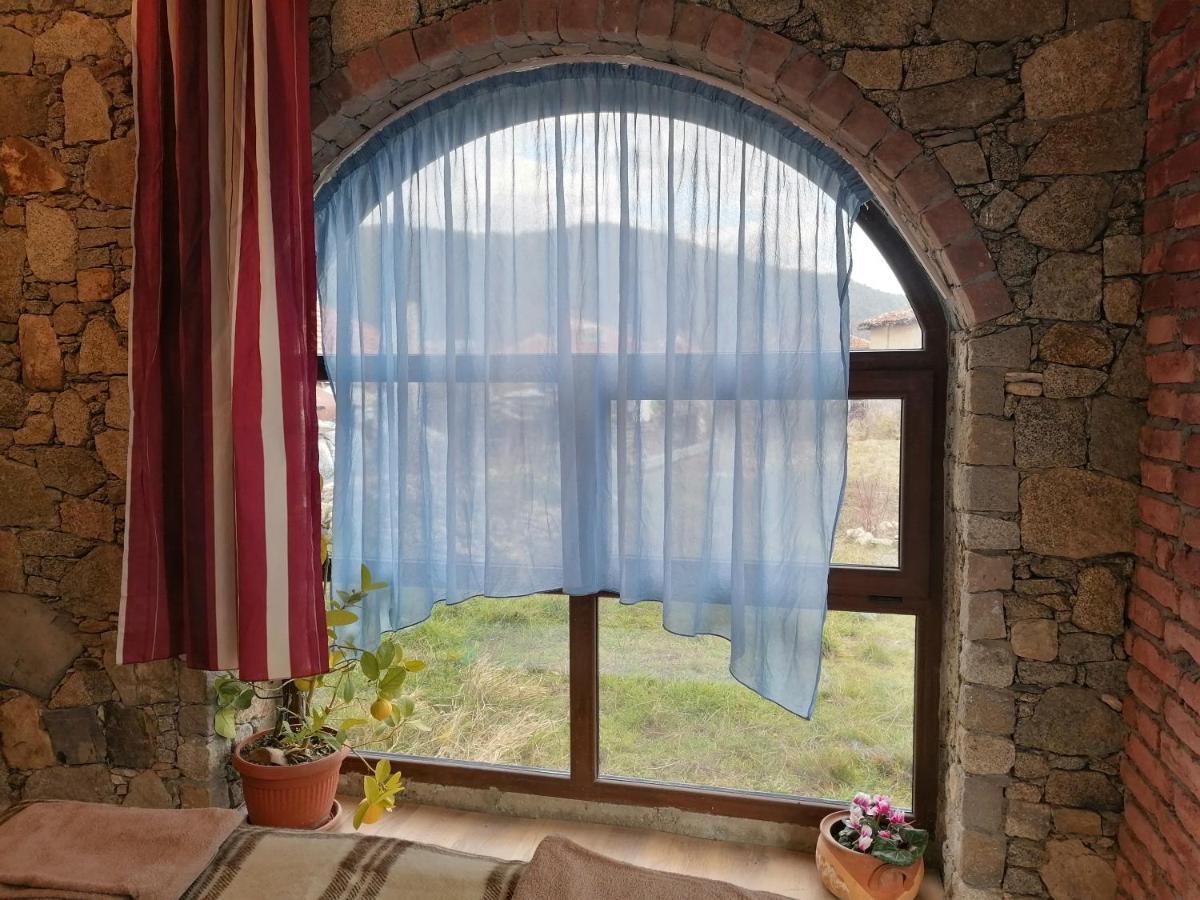 Лилянината Къща Villa Kalofer Dış mekan fotoğraf