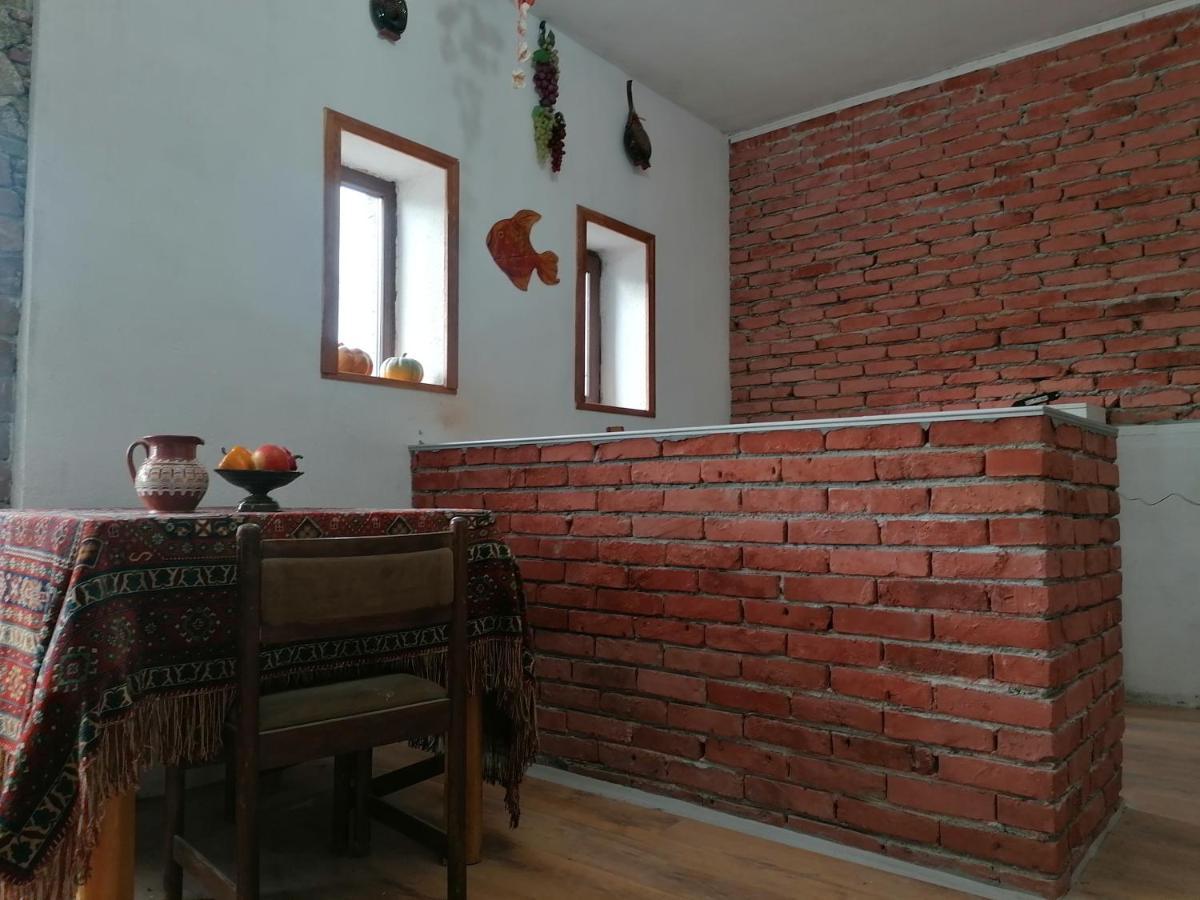 Лилянината Къща Villa Kalofer Dış mekan fotoğraf