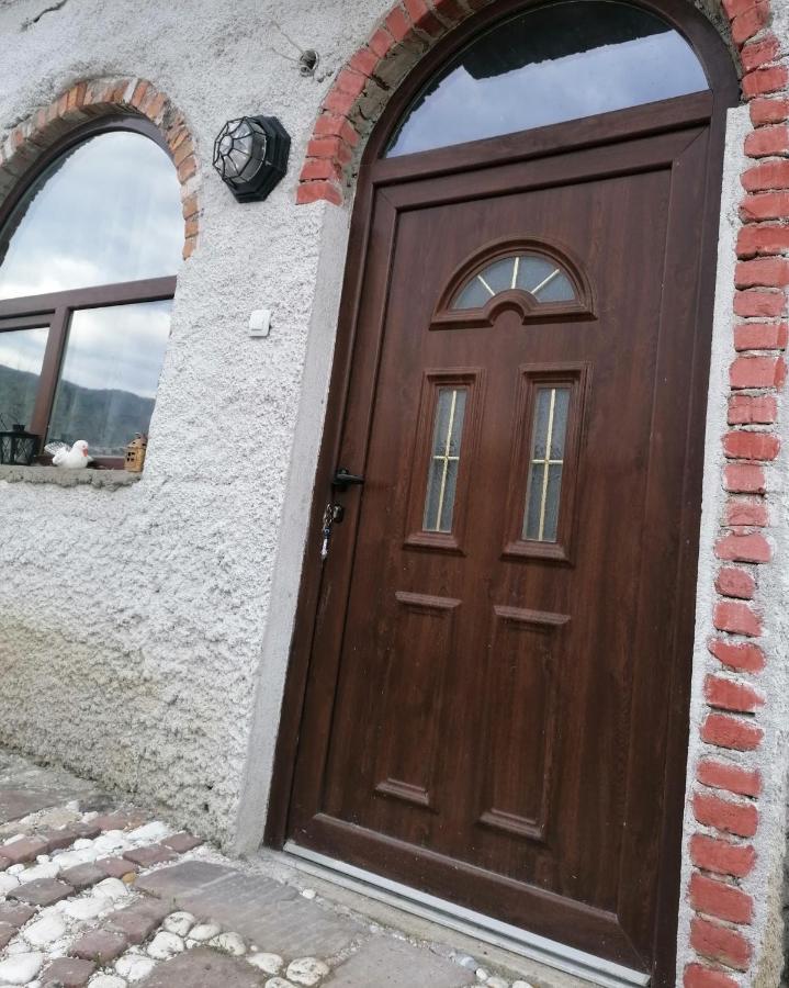 Лилянината Къща Villa Kalofer Dış mekan fotoğraf