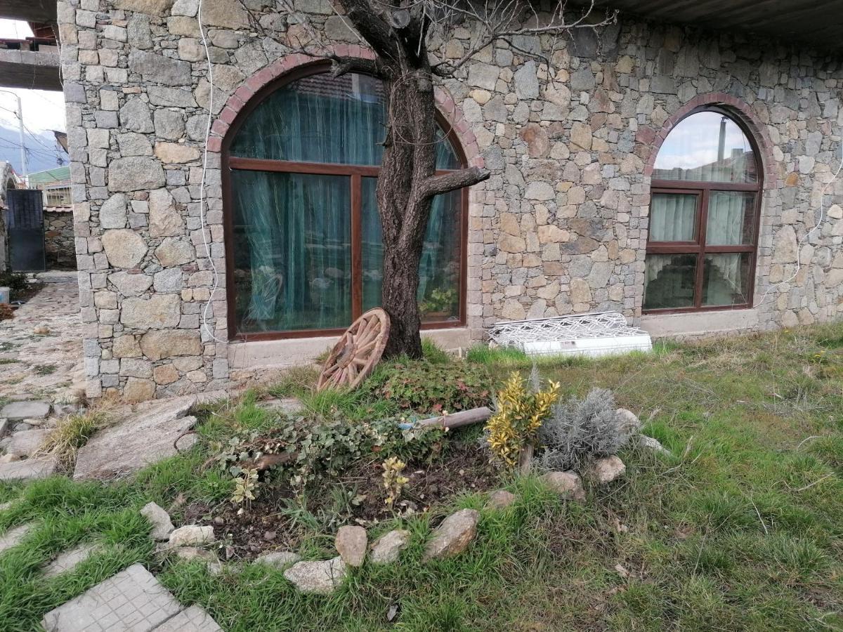 Лилянината Къща Villa Kalofer Dış mekan fotoğraf